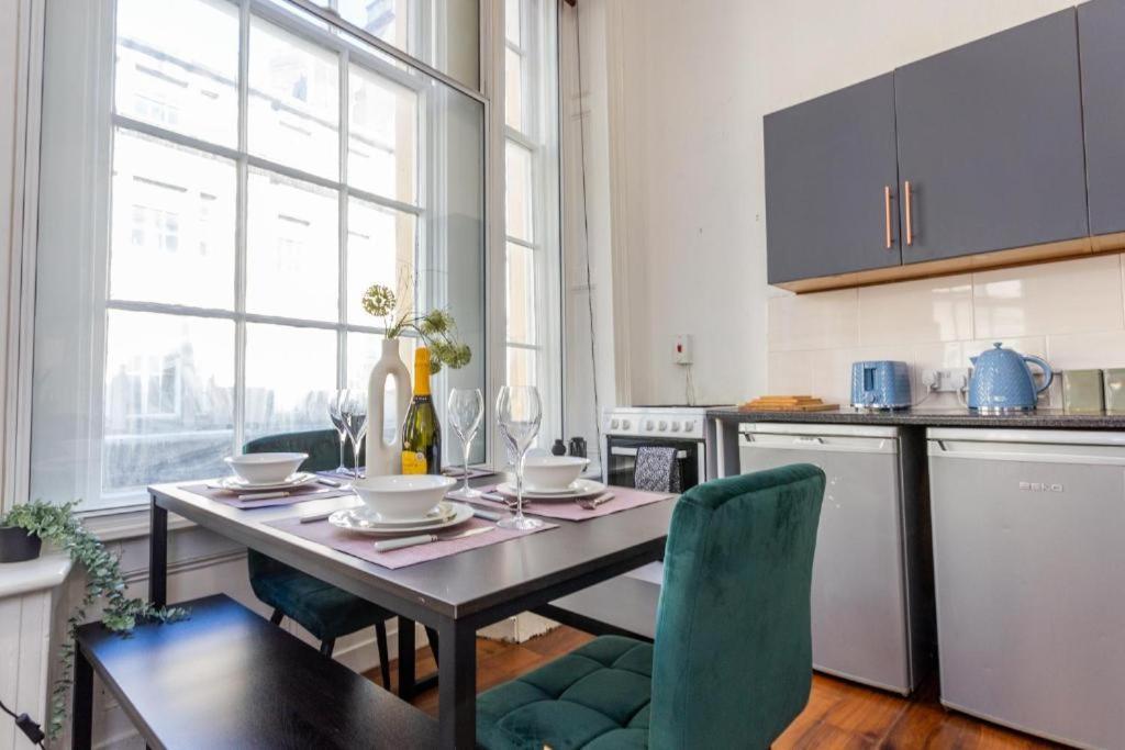 Newcastle'S Most Central Apartment - Sleeps 10 외부 사진