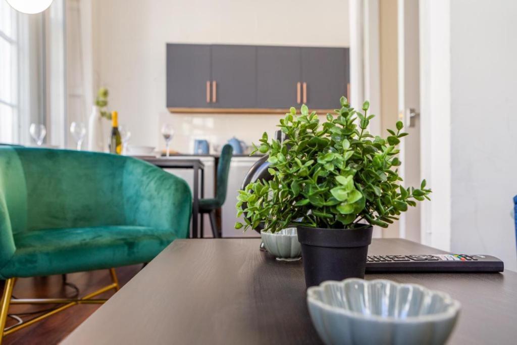 Newcastle'S Most Central Apartment - Sleeps 10 외부 사진